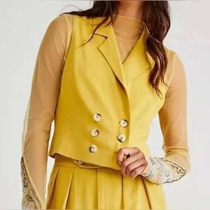 Free People Gabbie Cropped Vest Size 4 Yellow Double Breasted Modern Chic Office